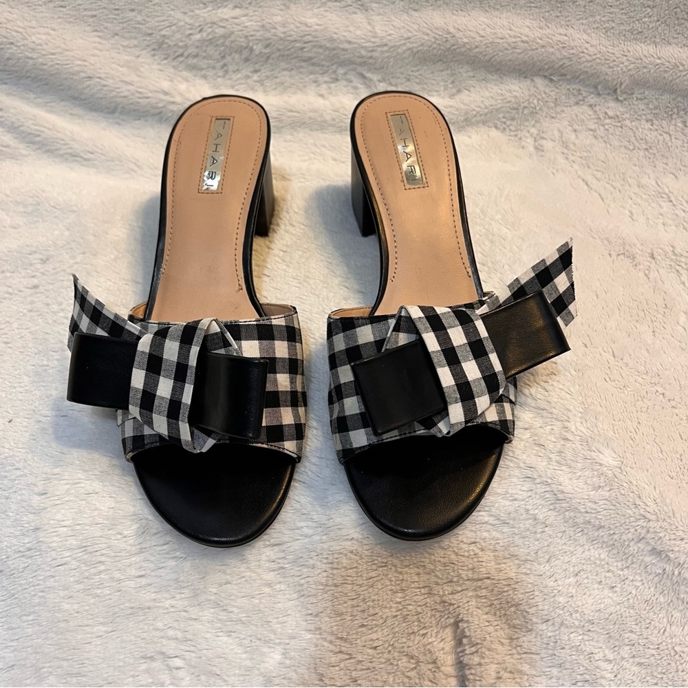 TAHARI Danbury Women's Open Toe Mules Slide Sandals Black Plaid Checked SZ 8